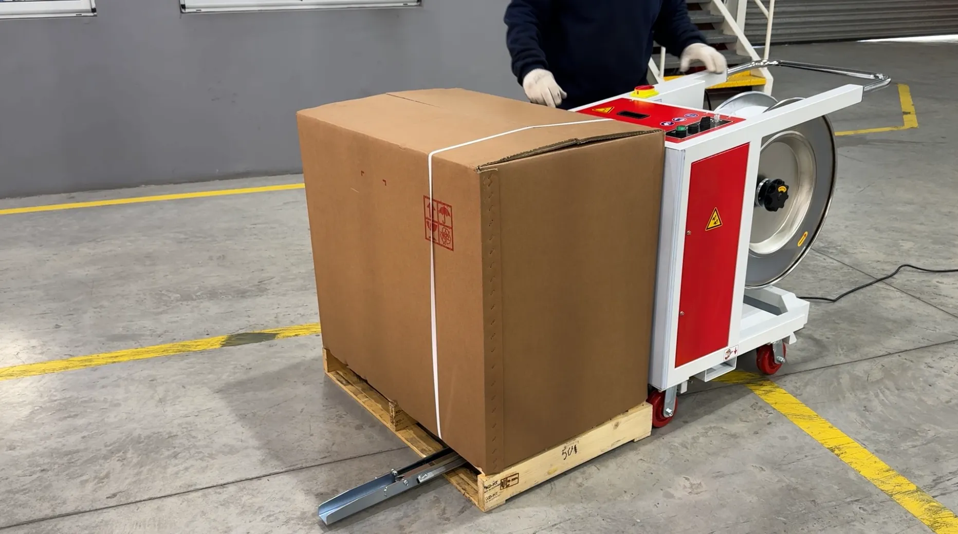 Nueva Flejadora Semiautomática para Pallets – TP-602MV